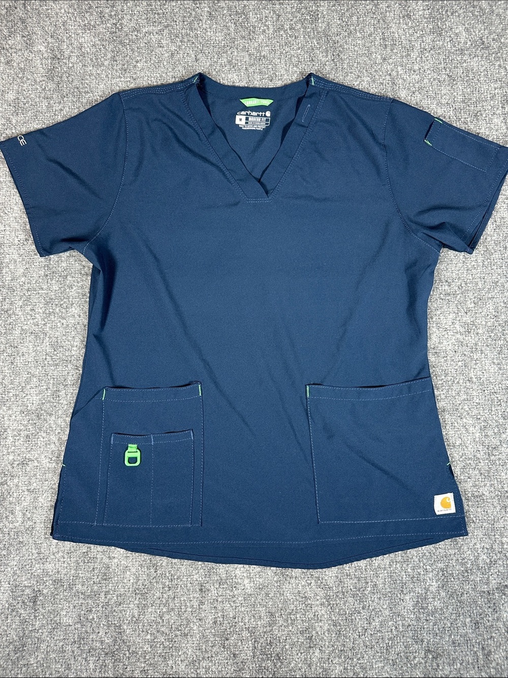 Carhartt Force Modern Fit Navy V-Neck Scrub Top Women’s Size Medium NWOT